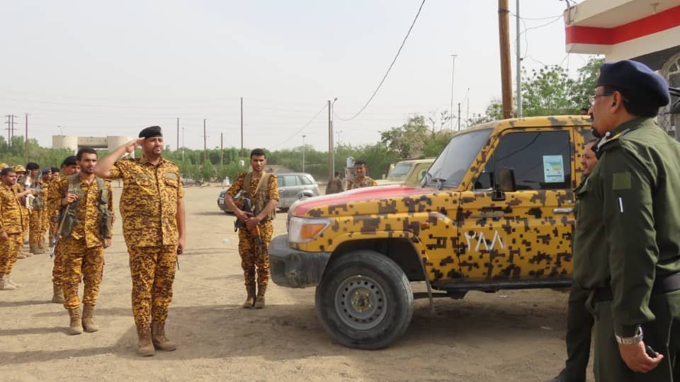 مدير عام شرطة محافظة مأرب يقوم بزيارة عيديه لعدد من الوحدات الأمنية Image
