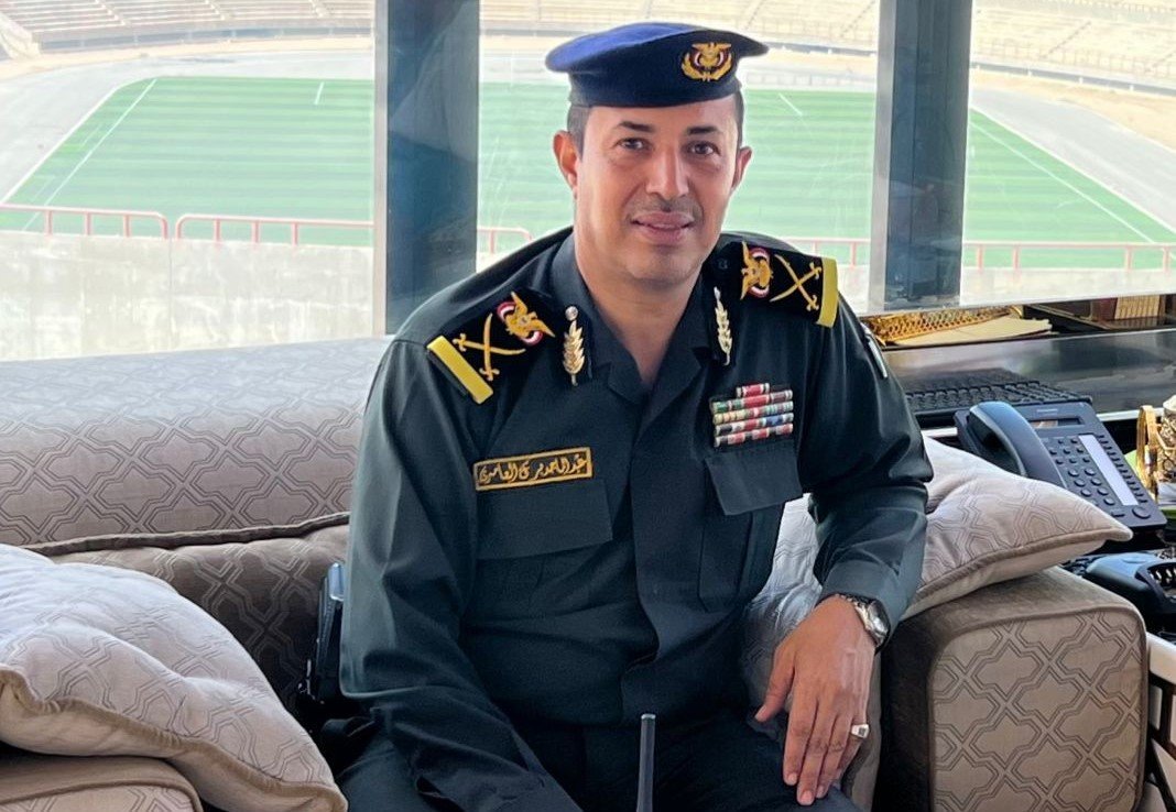 وكيل وزارة الداخلية اللواء العامري يوجه الدفاع المدني برفع الجاهزية للتعامل مع المنخفض الجوي بالمحافظات الشرقية Image