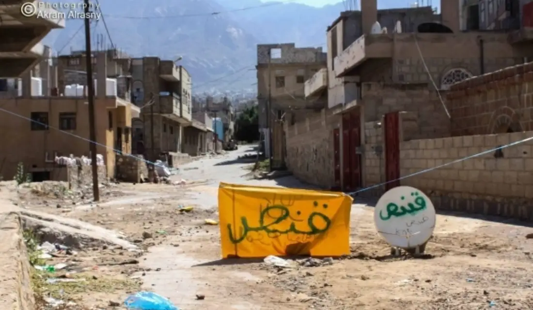 في جريمة جديدة قناص حوثي يستهدف مواطنا في تعز Image