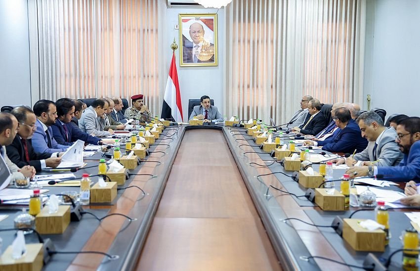 مجلس الوزراء يشيد بالجاهزية القتالية العالية للقوات المسلحة والتشكيلات والوحدات المساندة لها في مواجهة مليشيا الحوثي الإرهابية Image