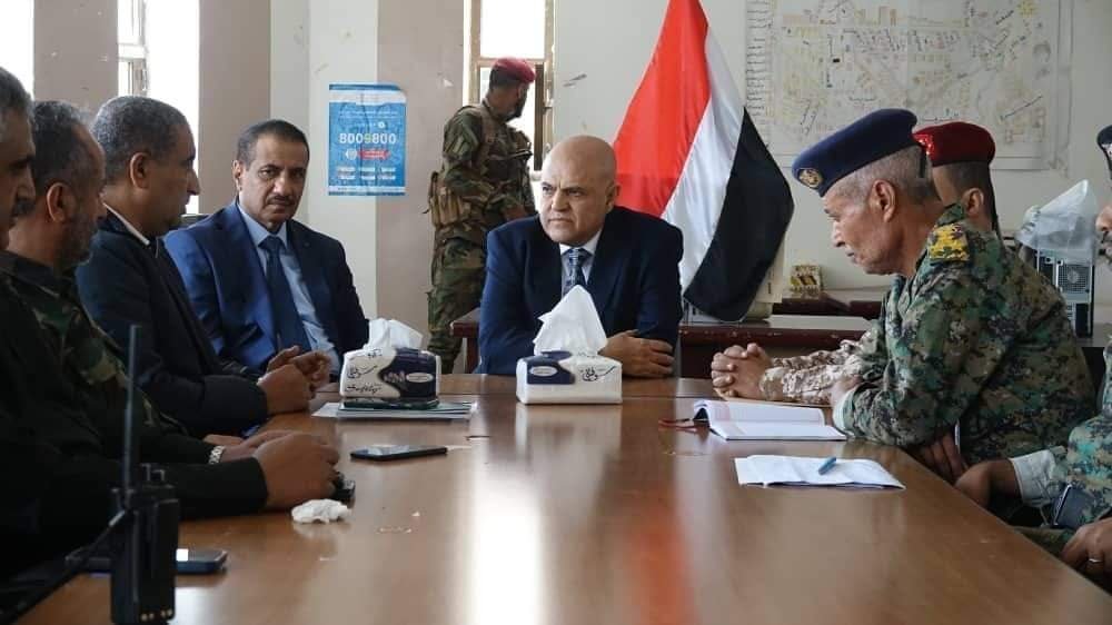 محافظ تعز يترأس اجتماعاً للجنة الأمنية في مديرية الشمايتين Image