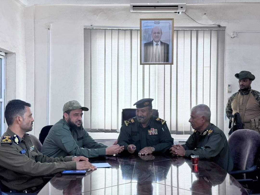 وكيل وزارة الداخلية يلتقي مدير عام شرطة لحج Image