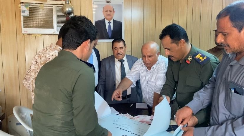 محافظ حجة يدشن مكتب فرع مصلحة الأحوال المدنية لخدمة المناطق المحررة بالمحافظة Image