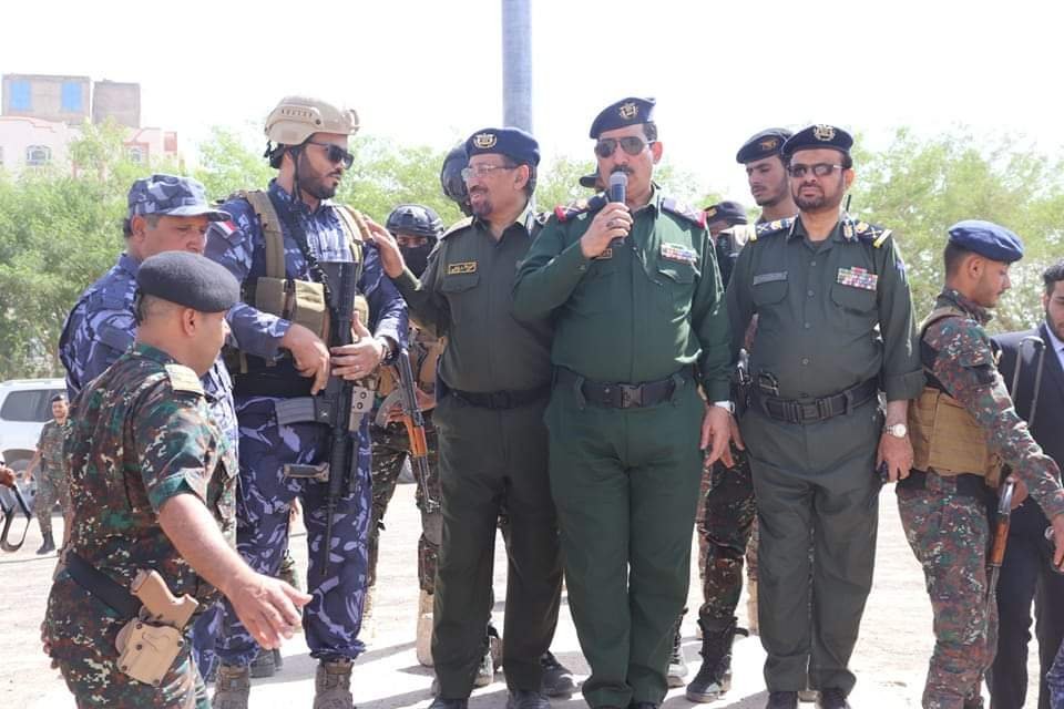 وزير الداخلية يتفقد فرع قوات شرطة الدوريات وأمن الطرق في محافظة مأرب Image