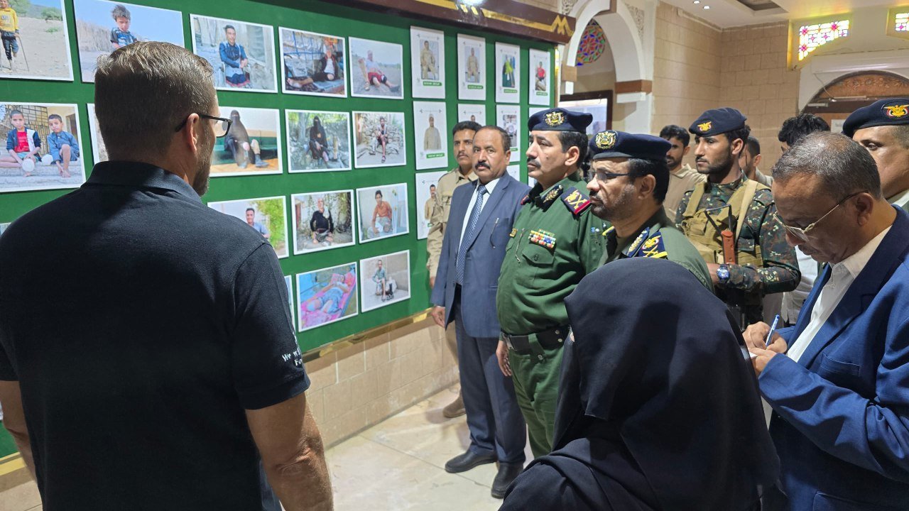 وزير الداخلية يشيد بدور وإنجازات مشروع مسام لنزع الألغام Image