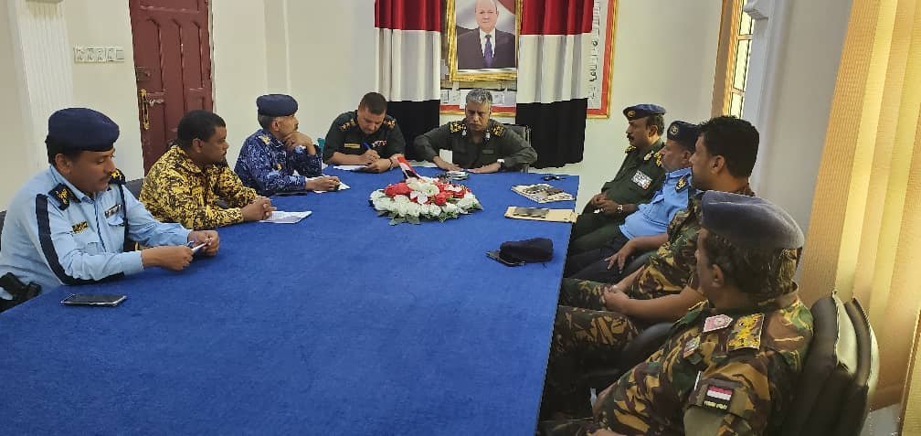 مدير أمن وشرطة المهرة العميد مفتي سهيل صموده يترأس إجتماعاً لقادة الوحدات الأمنية Image