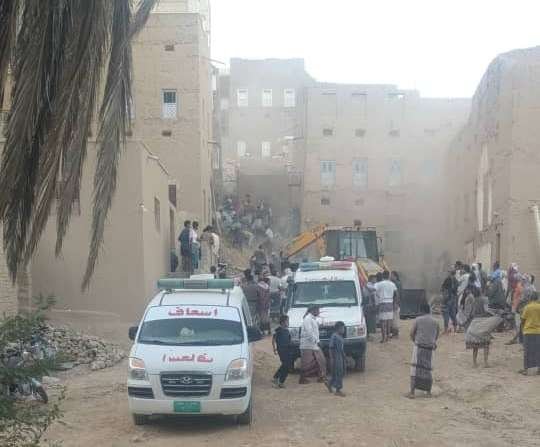 وفاة امرأتين وطفلين نتيجة انهيار منزل في حوره بحضرموت Image