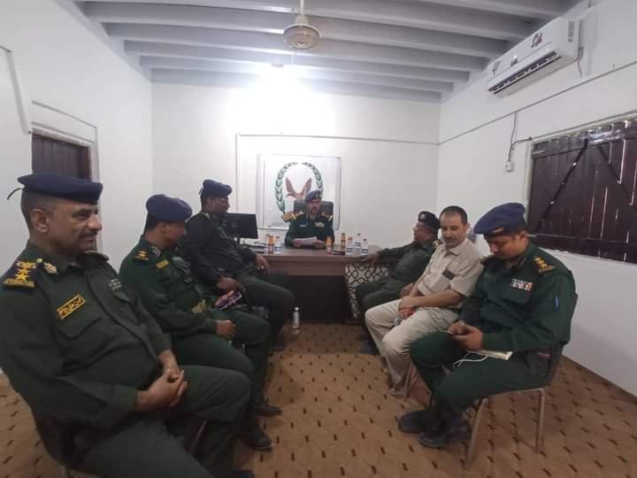 نائب مدير الأمن والشرطة بالمهرة يتفقد تجهيزات إدارة مكافحة المخدرات Image