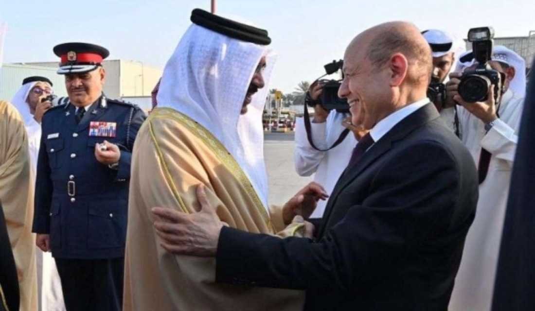رئيس مجلس القيادة يصل البحرين في ثاني محطات جولته الخارجية Image