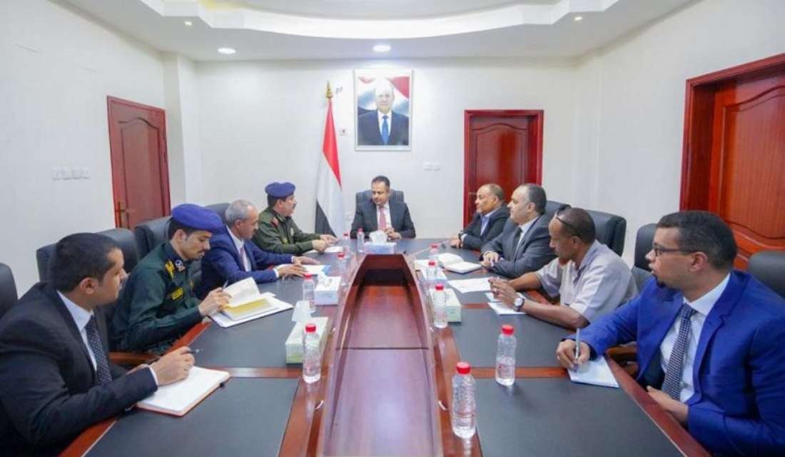 رئيس الوزراء يوجه القوات الأمنية بالالتزام بمتطلبات العمل الأمني وبناء جسور الثقة مع المواطن Image