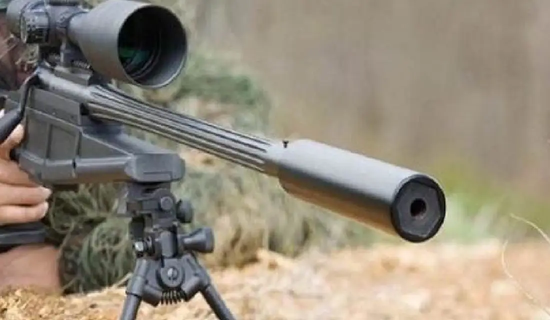 قناص حوثي يُصيب مواطنة بطلق ناري بتعز Image