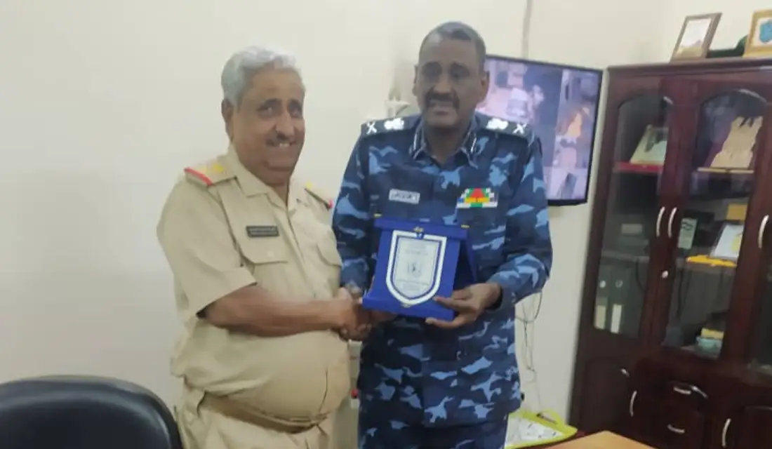 الملحق العسكري لبلادنا بالخرطوم يبحث أوجه التعاون مع مسؤول التعاون الدولي بوزارة الداخلية بالسودان Image