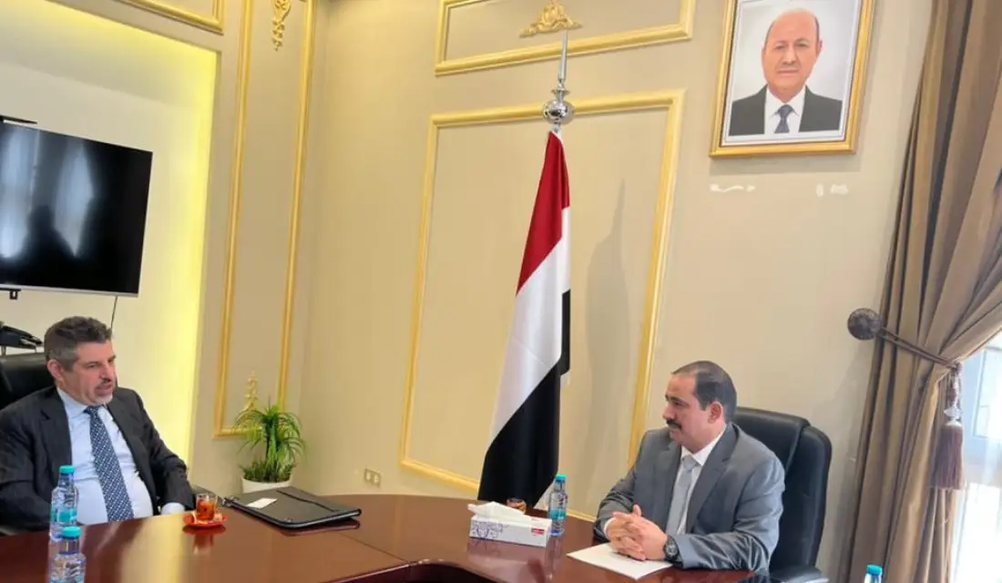 وزير الداخلية يبحث مع السفير الأمريكي سبل التعاون والشراكة في محاربة الأرهاب Image