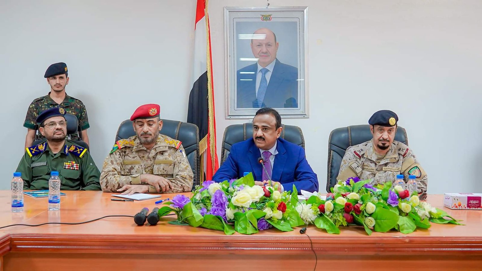 لقاء موسع في شبوة يناقش الأوضاع العسكرية والأمنية Image