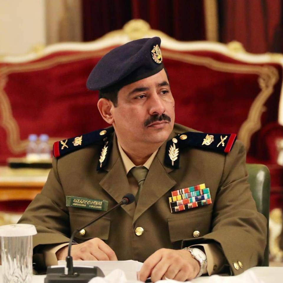 وزير الداخلية يلتقي أعضاء اللجنة العسكرية والأمنية العليا Image