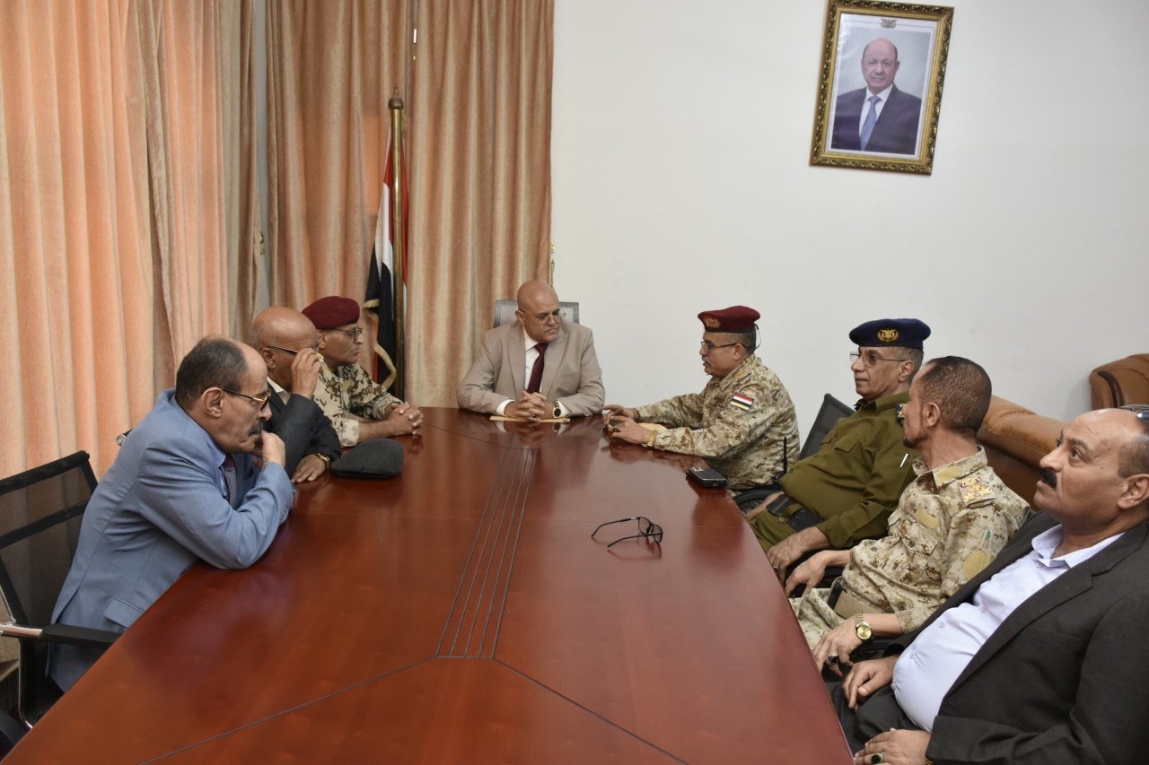 اللجنة الأمنية بتعز تناقش مستجدات الأوضاع العسكرية والأمنية Image