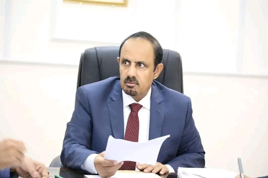 محافظ حضرموت يشدد على ضرورة الارتقاء بالأداء الأمني ورفع الجاهزية Image