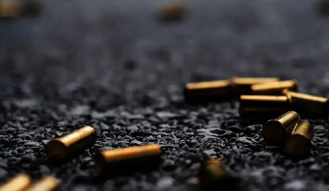 شرطة تعز تلقي القبض على متهم بجريمة قتل عمد Image