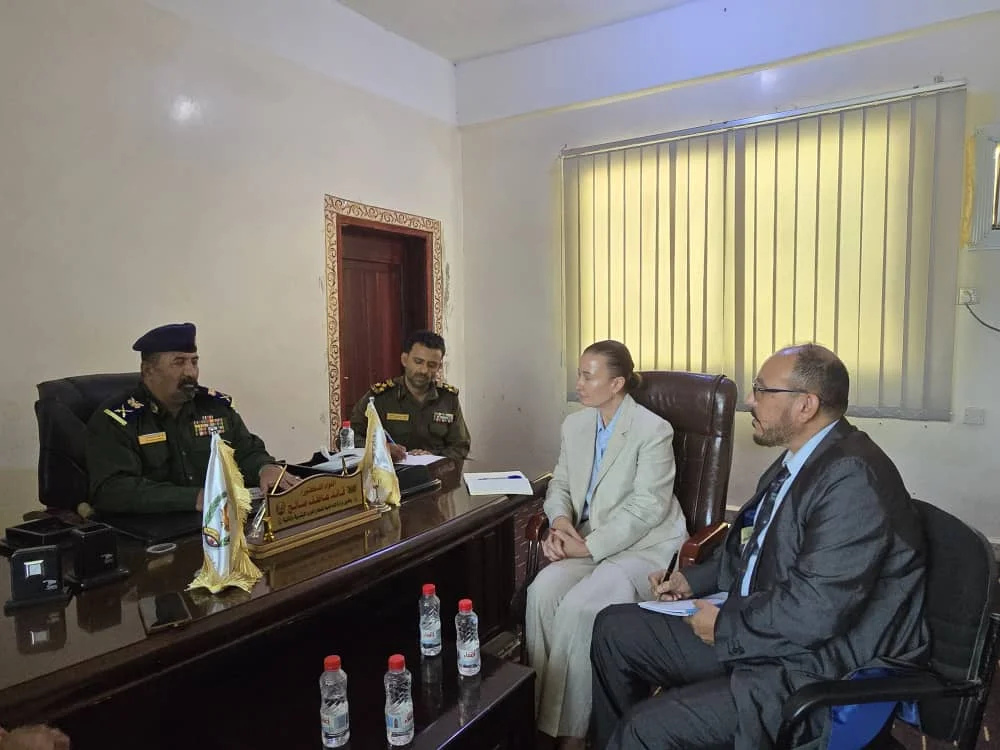 وكيل وزارة الداخلية اللواء عاطف يلتقي ممثل مكتب المبعوث الخاص للامم المتحدة لليمن Image
