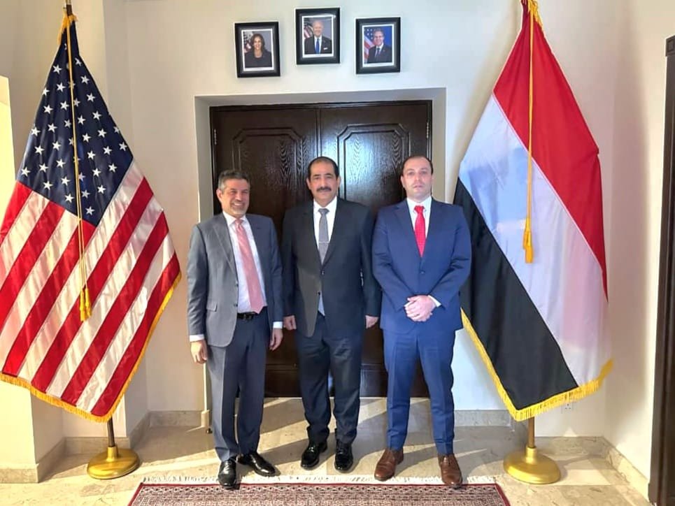 وزير الداخلية يلتقي مسؤولين أمريكيين لبحث تعزيز التعاون بمكافحة الإرهاب وأمن المعلومات  Image