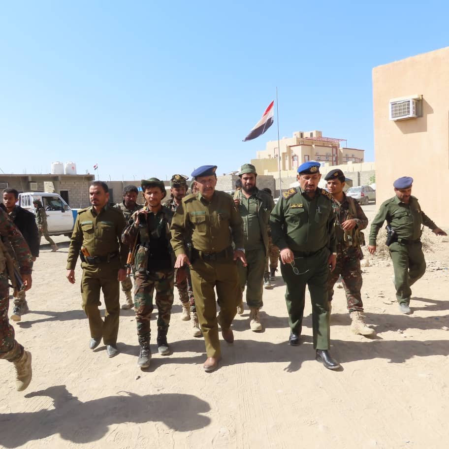 مدير عام شرطة مأرب يطلع على سير العمل في المناطق الأمنية وأقسام الشرطة. Image