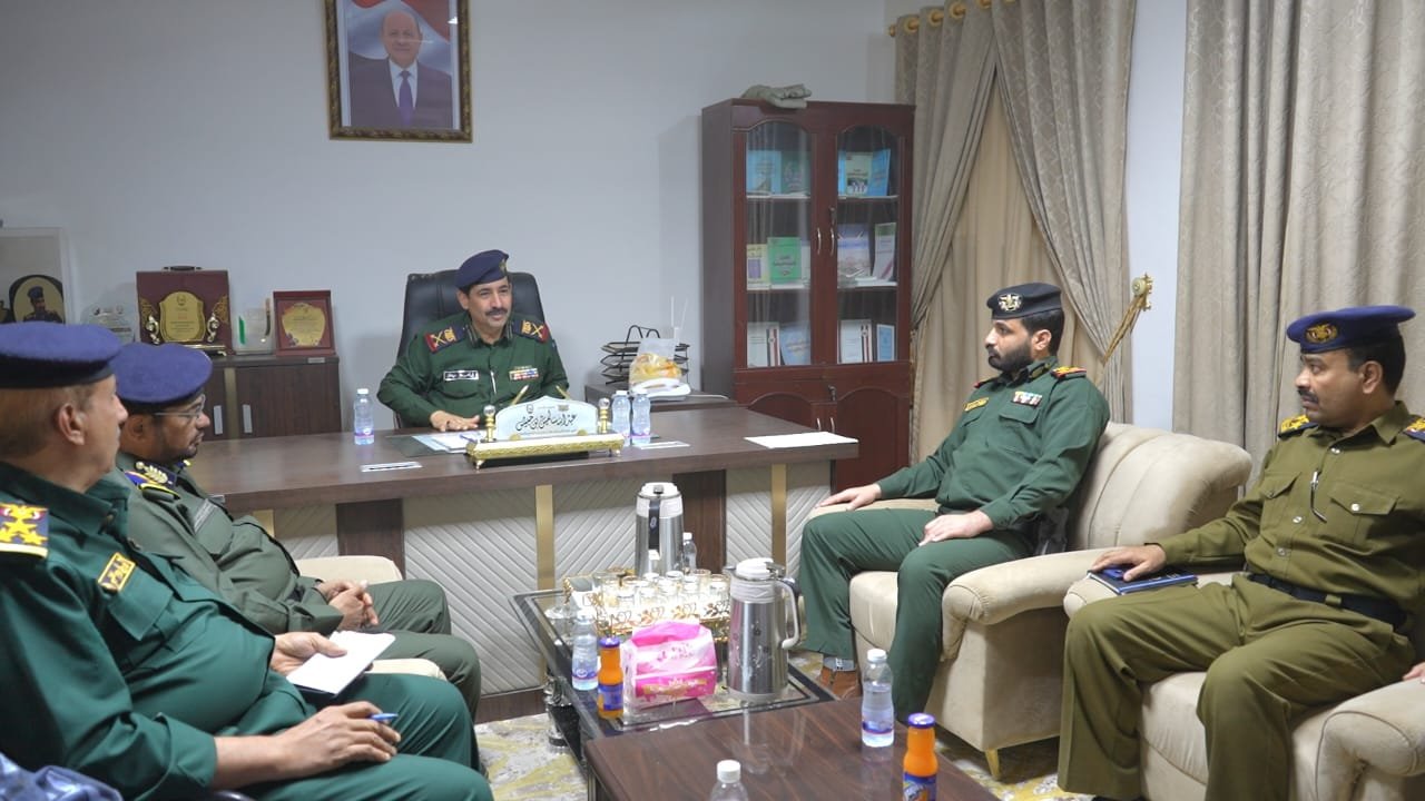 وزير الداخلية  يزور إدارة شرطة وادي وصحراء حضرموت  Image