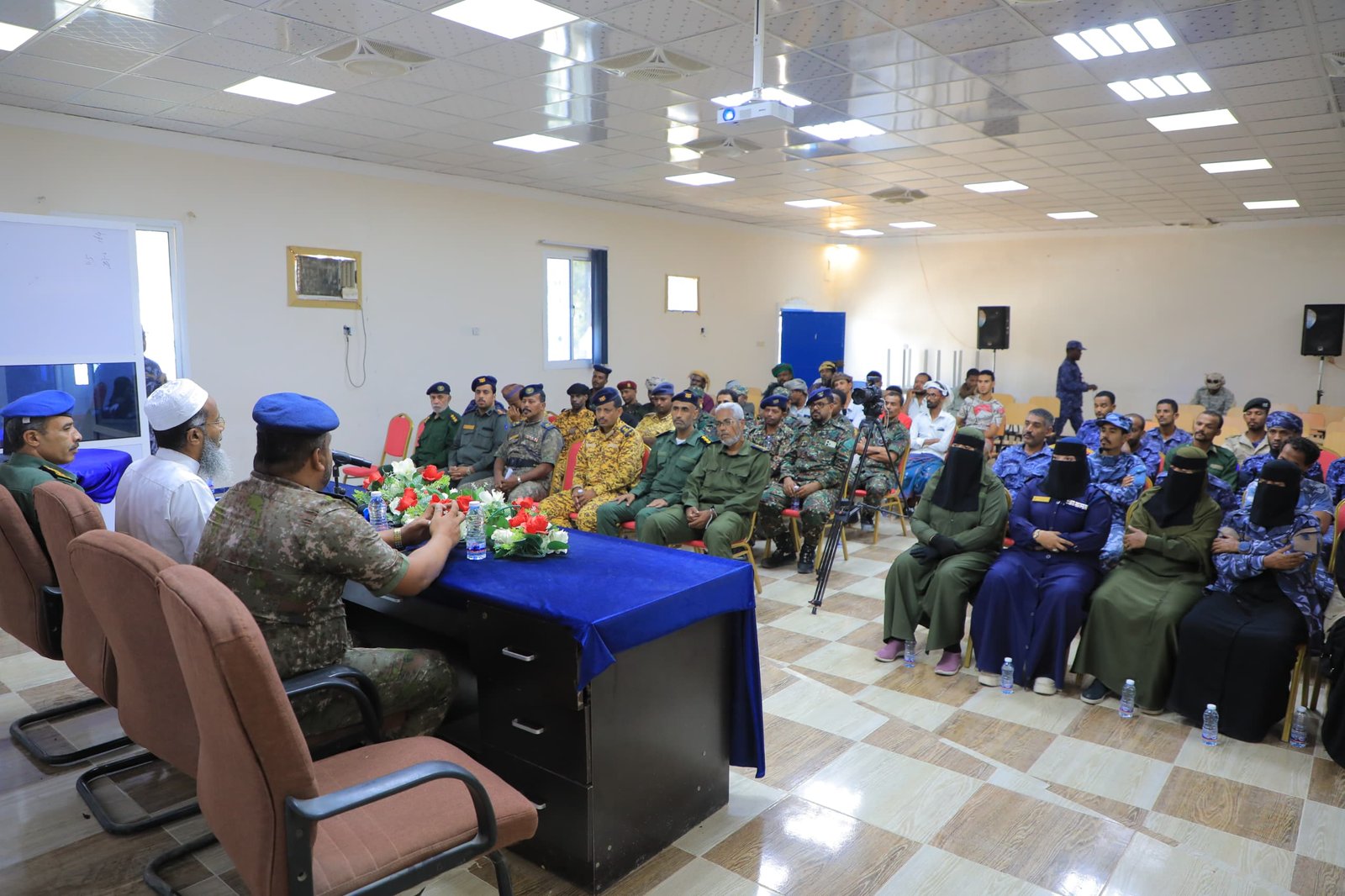 استمرار برامج الحملة التوجيهية والتعبوية لمنتسبي شرطة حضرموت الساحل Image