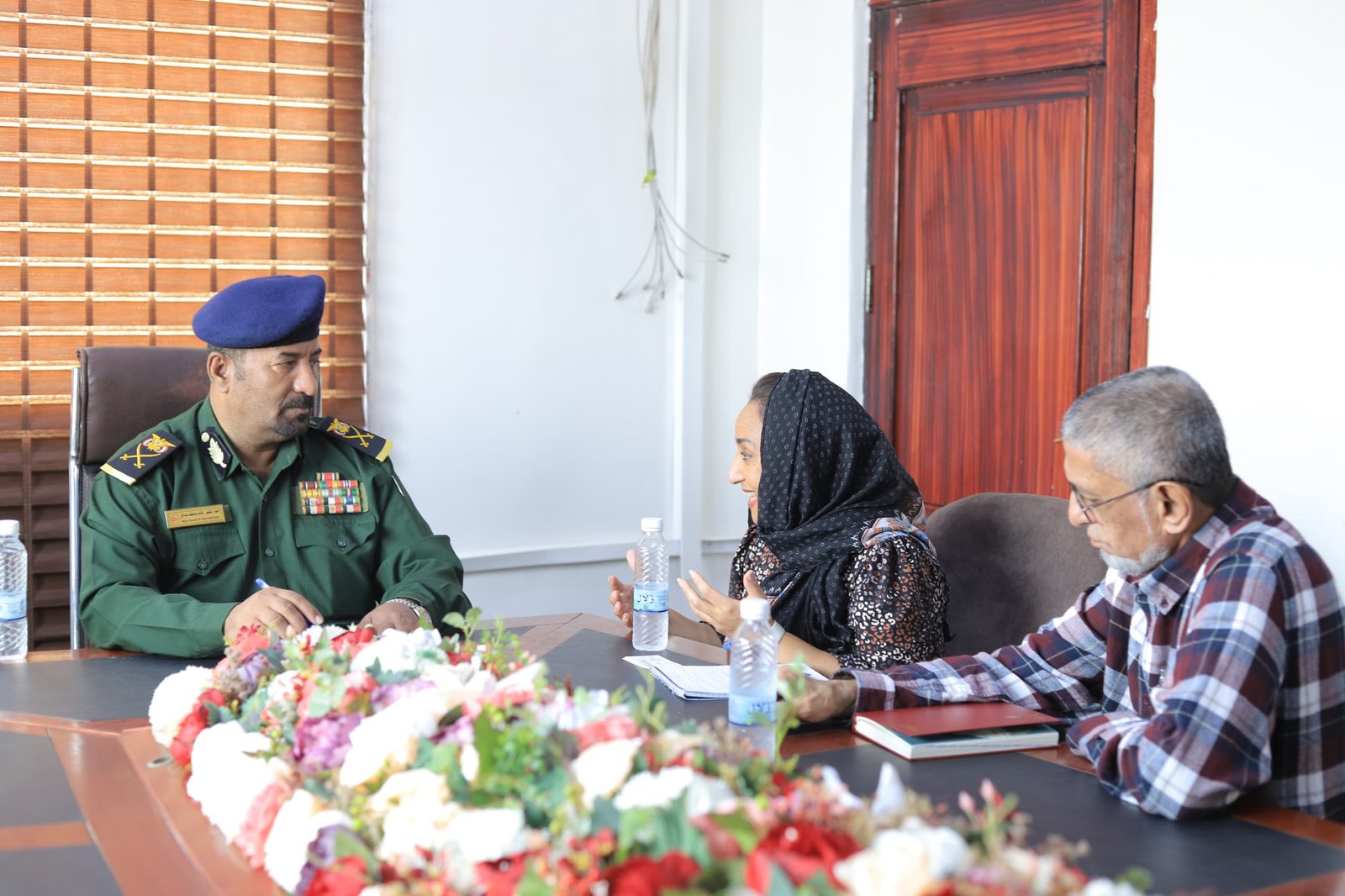 وكيل وزارة الداخلية اللواء عاطف يبحث مع المدير الإقليمي لمنظمة سيفيك تدخلاتها في اليمن Image