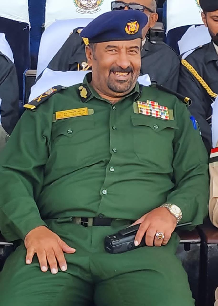 وكيل وزارة الداخلية يشهد حفل تخرج دفعة جديدة لحراسة المنشآت بالعاصمة المؤقتة عدن  Image