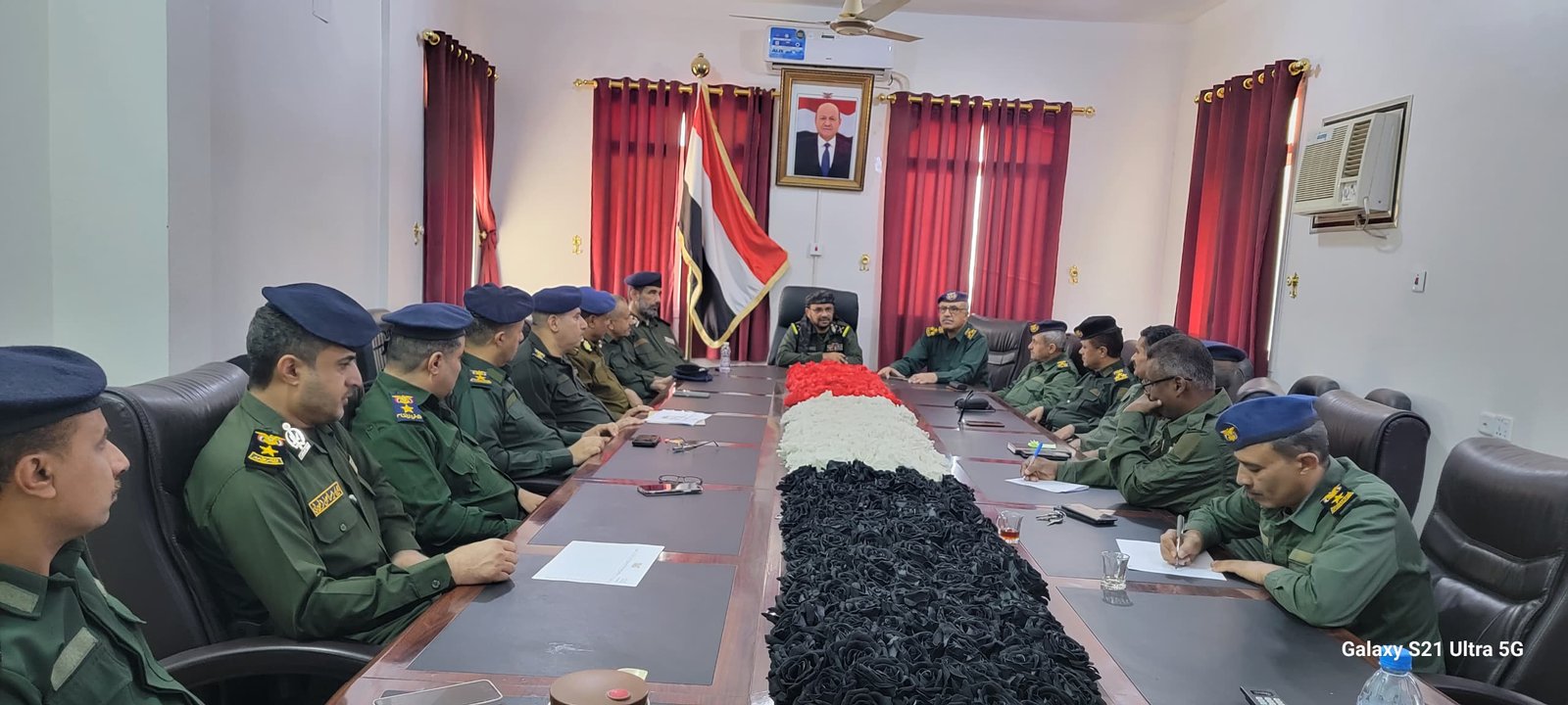 اللواء الشريف يشيد بتضحيات وولاء رجال الأمن والجيش الوطني  Image