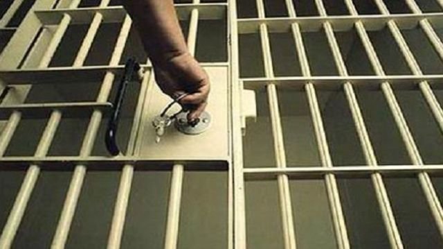 شرطة محافظة مأرب تضبط مطلوبين جنائيا لمحافظتي حضرموت الساحل وعدن Image