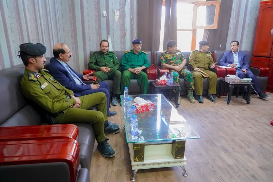 محافظ شبوة يناقش الخطة الأمنية خلال شهر رمضان ويشدد على تنفيذ الخطة بشكل فعّال Image