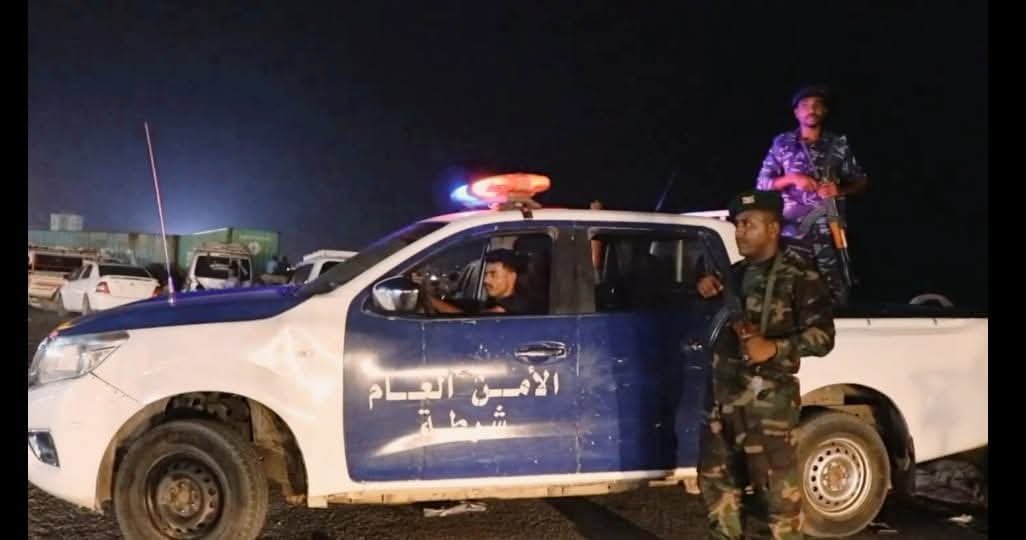 ضبط متهمين بقضايا صناعة خمر ومخدرات في فوه بحضرموت Image