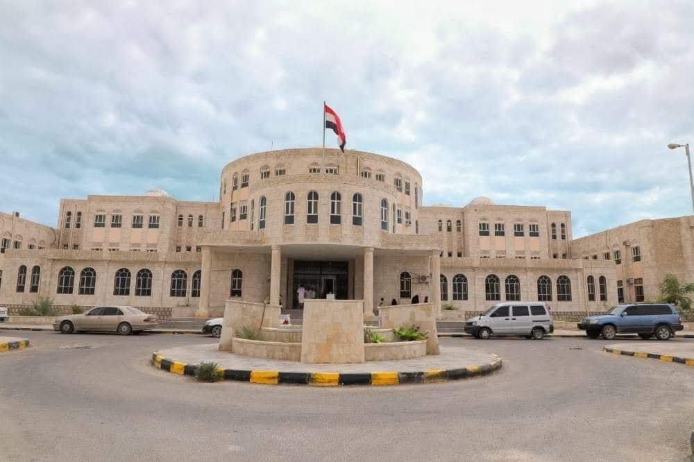 اللجنة الامنية بمحافظة المهرة توضح ملابسات الاشتباكات في حوف Image