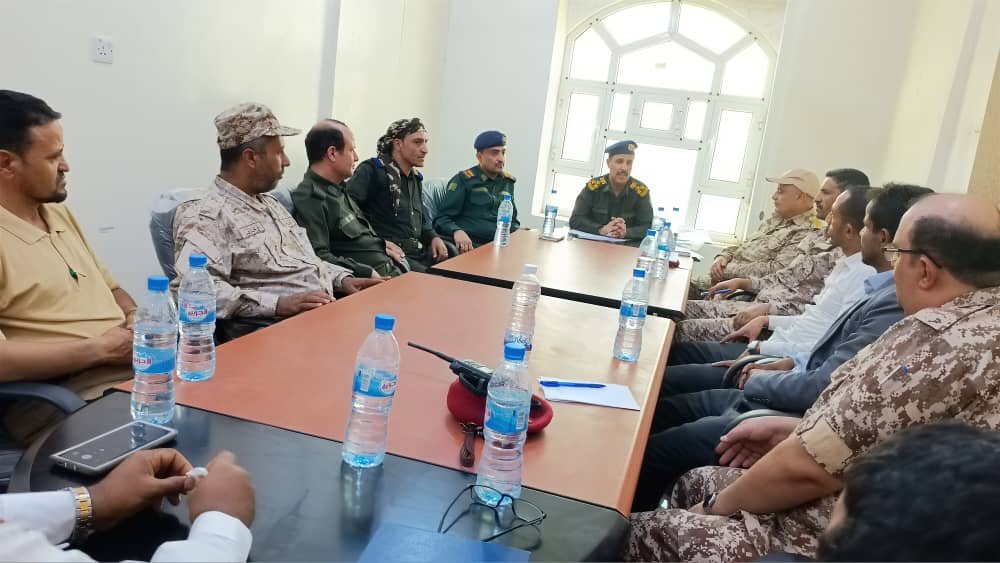 مدير عام شرطة إب يلتقي بقيادة الأجهزة الأمنية التابعة لشرطة إب المتواجدين في مأرب Image