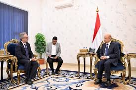 رئيس مجلس القيادة يلتقي رئيس بعثة الاتحاد الاوروبي للتوديع Image