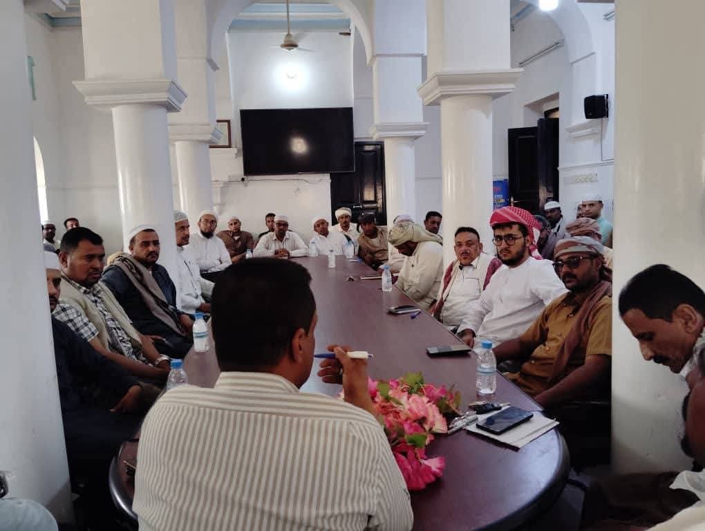 مكتب السياحة والشرطة السياحية بوادي حضرموت ينظمان لقاء مع أرباب المنشآت السياحية بتريم Image