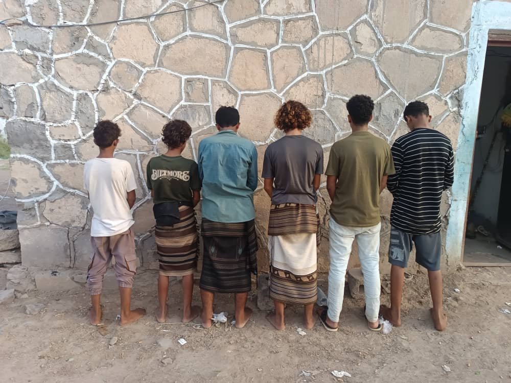 الأجهزة الأمنية بأبين تضبط متورطين في أعمال شغب في زنجبار  Image