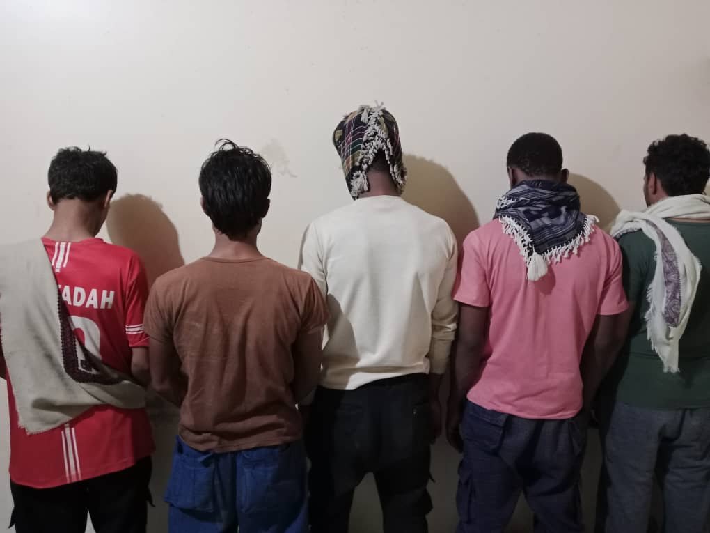 أمن أبين يعتقل 5 من المتورطين في أعمال الشغب بزنجبار ويواصل حملته لتعقب الفارين Image