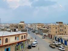 مناقشة تشكيل لجان مجتمعية لمراقبة أسعار السلع في حديبوه وقلنسية بسقطرى Image