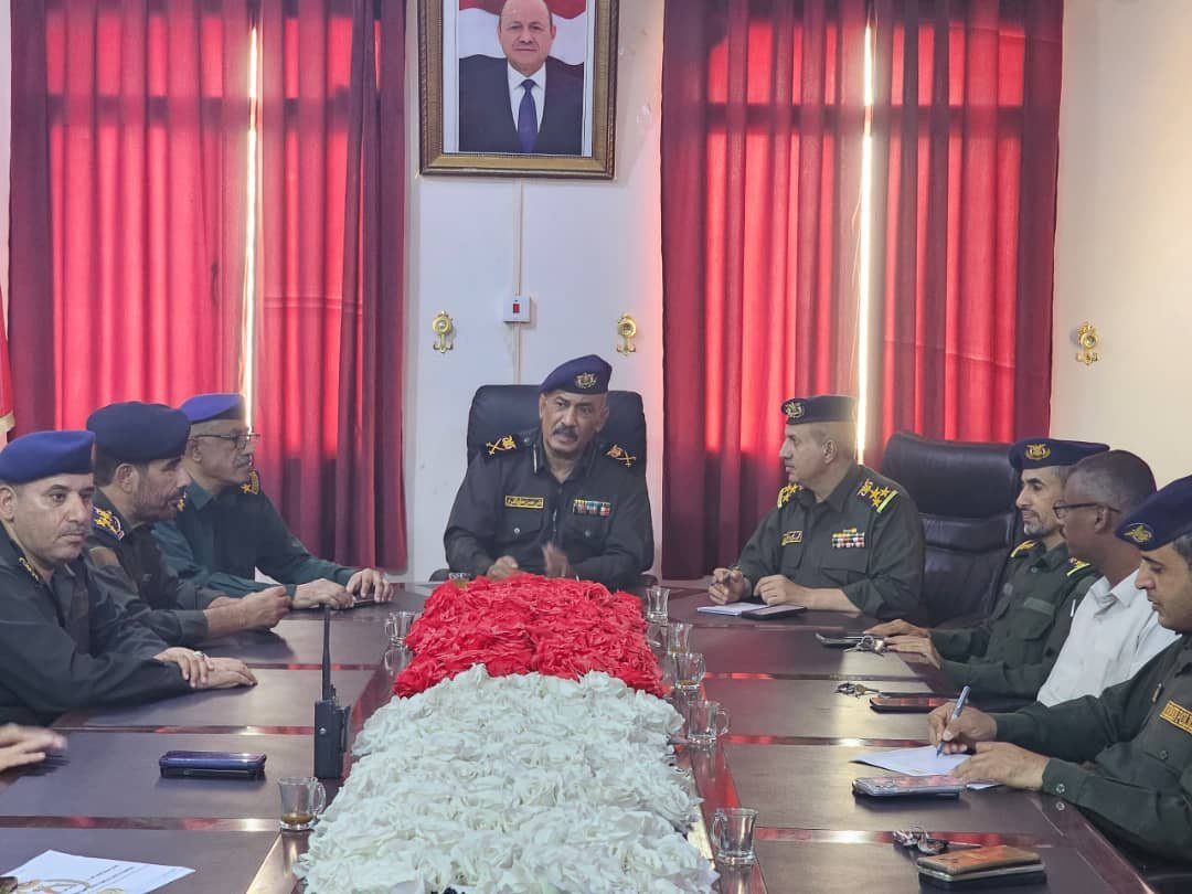 اجتماع ديوان الوزارة بسيئون يشيد بجهود الاجهزة الامنية ومحاربة التهريب Image