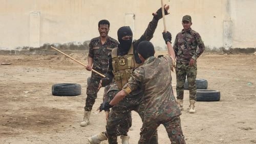 قوات الأمن الخاصة بمأرب تختتم الدورة الأولى في أساسيات مهارة الدفاع عن النفس "الكونغ فو" Image