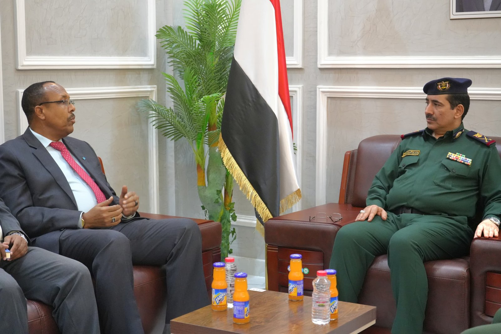 وزير الداخلية يلتقي بسفير جمهورية الصومال الفيدرالية  Image