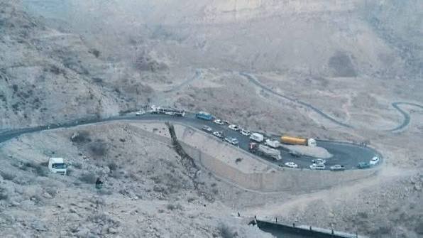 وفاة 4 أشخاص وإصابة 6  آخرين بحادثة انقلاب بعقبة عبدالله غريب أمس Image