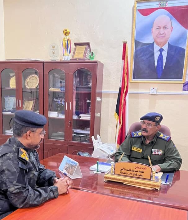 وكيل وزارة الداخلية لقطاع الأمن والشرطة يلتقي بمدير عام مكافحة المخدرات Image