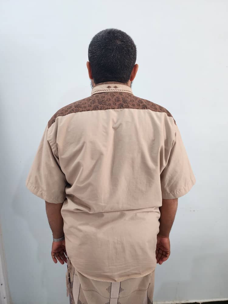 إدارة شرطة الأداب بشبوة تلقي القبض على إمام وخطيب في عتق متهم بابتزاز قاصر والاستيلاء على مبالغ مالية كبيرة Image