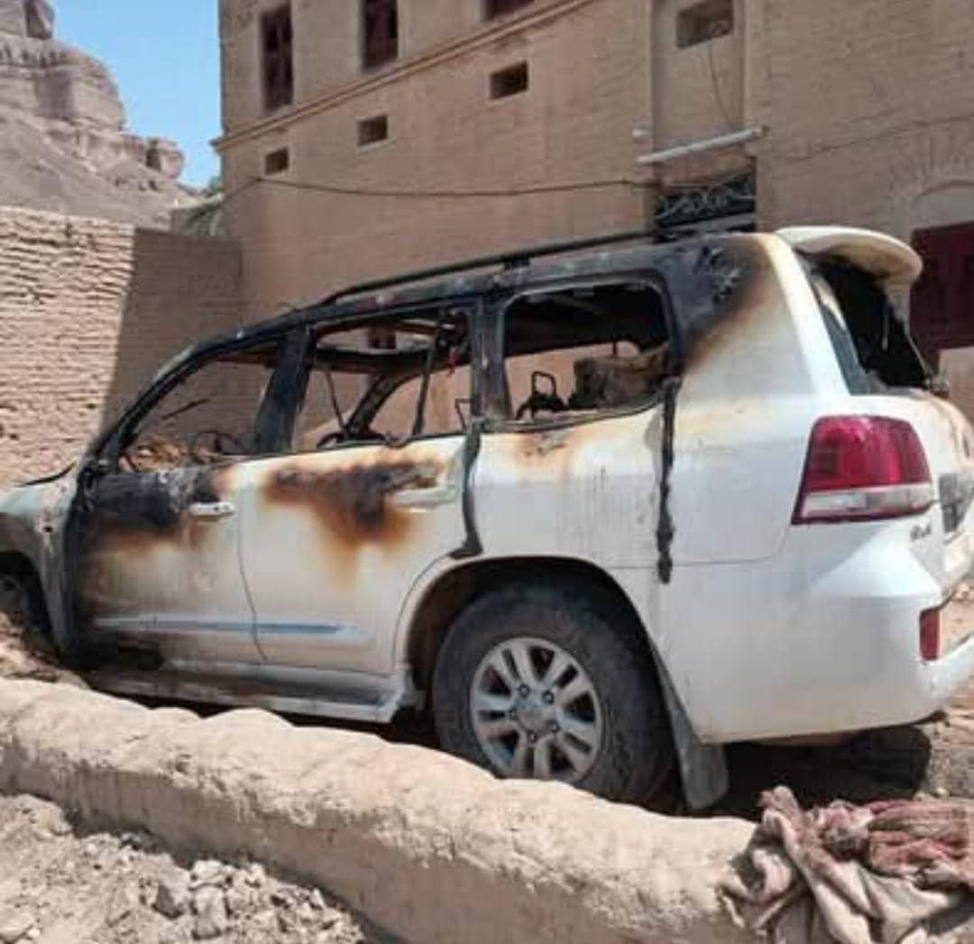 شرطة وادي حضرموت تضبط متهم  احراق سيارة احد المواطنين في مديرية حريضه  Image