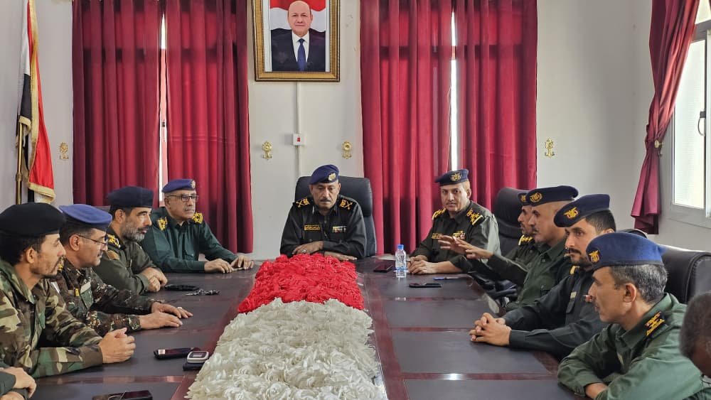 اجتماع ديوان الوزارة بسيئون يشيد بجهود ضبط وملاحقة خلايا تنظيم  الحوثي الارهابي Image