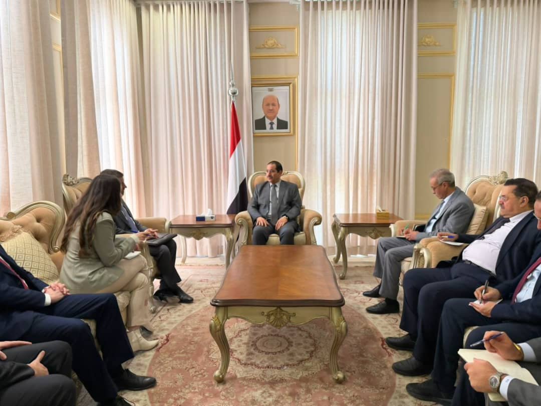 وزير الداخلية يبحث مع السفير الأمريكي مستجدات الأوضاع وتعزيز التعاون الأمني Image