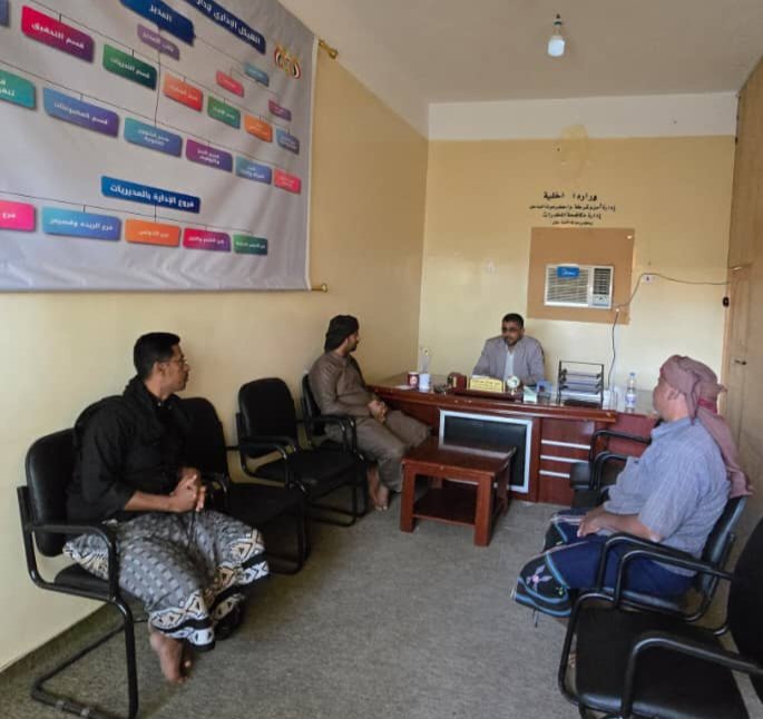 مدير عام مكافحة المخدرات يقوم بزيارة ميدانية إلى فرع المكافحة بحضرموت الساحل Image